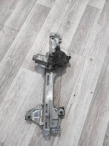 PEUGEOT 301 SAG  ARKA KAPI CAM KRİKOSU 9674437280 – PEUGEOT 301 SAG  ARKA KAPI CAM KRİKOSU 9674437280 – fotoğraf 2