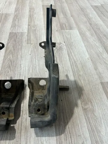 RENAULT FLUENCE ÖN CAM KENAR IZGARASİ ÇIKMA 668630020R – RENAULT FLUENCE ÖN CAM KENAR IZGARASİ ÇIKMA 668630020R – fotoğraf 3