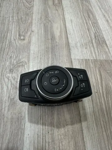 FORD FOCUS 3 FAR ANAHTARI F1ET13A024 – FORD FOCUS 3 FAR ANAHTARI F1ET13A024 – fotoğraf 1