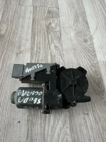 SKODA OCTAVİA ARKA CAM MOTORU 0130821731 – SKODA OCTAVİA ARKA CAM MOTORU 0130821731 – fotoğraf 2