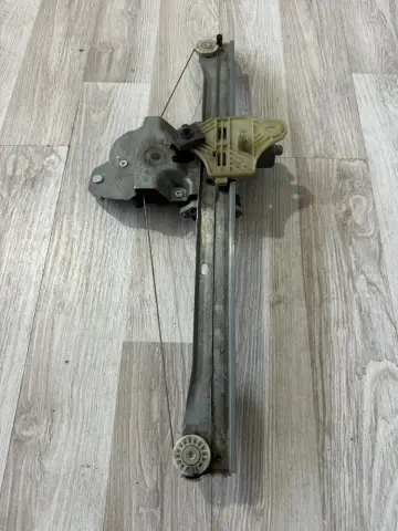RENAULT CLİO 4 SOL ÖN CAM KRİKOSU 128001092-02 – RENAULT CLİO 4 SOL ÖN CAM KRİKOSU 128001092-02 – fotoğraf 2