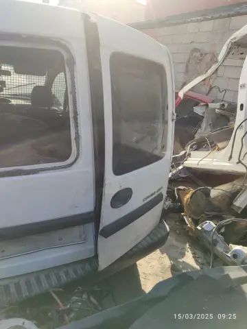 OPEL COMBO BAGAJ KAPAGI ORJİNAL – OPEL COMBO BAGAJ KAPAGI ORJİNAL – fotoğraf 2