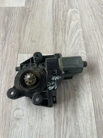RENAULT FLUENCE SOL ÖN CAM MOTORU 0130822479 – RENAULT FLUENCE SOL ÖN CAM MOTORU 0130822479 – fotoğraf 2