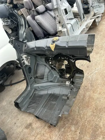 VOLKSWAGEN TİGUAN SOL ÖN ÇEYREK ŞASE ÇIKMA ORJİNAL – VOLKSWAGEN TİGUAN SOL ÖN ÇEYREK ŞASE ÇIKMA ORJİNAL – fotoğraf 2