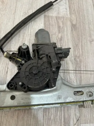RENAULT MEGANE 4 SAG ÖN CAM KRİKOSU 430106F0 – RENAULT MEGANE 4 SAG ÖN CAM KRİKOSU 430106F0 – fotoğraf 3