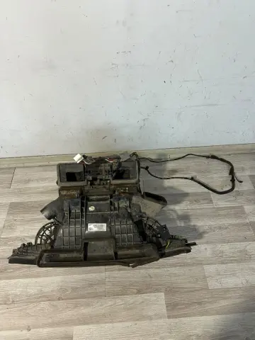 RENAULT FLUENCE KALORİFER KUTUSU ÇIKMA 272700044R – RENAULT FLUENCE KALORİFER KUTUSU ÇIKMA 272700044R – fotoğraf 5