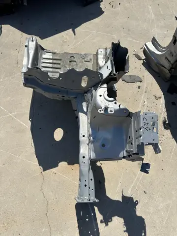 FORD COURİER SOL PODYE ŞASE UCU – FORD COURİER SOL PODYE ŞASE UCU – fotoğraf 2
