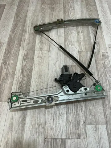 RENAULT MEGANE 4 SAG ÖN CAM KRİKOSU 430106F0 – RENAULT MEGANE 4 SAG ÖN CAM KRİKOSU 430106F0 – fotoğraf 2