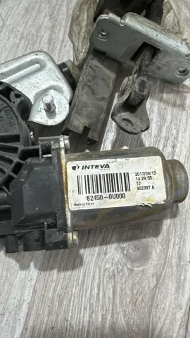 HYUNDAİ ACCENT BLUE SAG ARKA CAM KRİKOSU 82450-0U000 – HYUNDAİ ACCENT BLUE SAG ARKA CAM KRİKOSU 82450-0U000 – fotoğraf 3