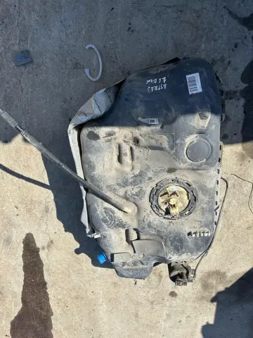 OPEL ASTRA J HATASIZ YAKIT DEPOSU VE ŞAMANDIRA – OPEL ASTRA J HATASIZ YAKIT DEPOSU VE ŞAMANDIRA – fotoğraf 4