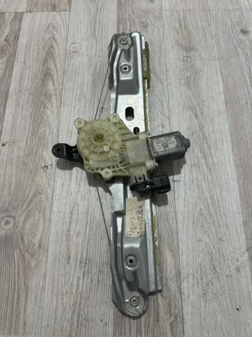 FORD FOCUS 3 SAG ARKA CAM KRİKOSU BM51-A27000 – FORD FOCUS 3 SAG ARKA CAM KRİKOSU BM51-A27000 – fotoğraf 2