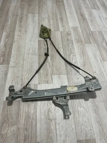 RENAULT FLUENCE SOL ARKA CAM KRİKOSU 827210016R – RENAULT FLUENCE SOL ARKA CAM KRİKOSU 827210016R – fotoğraf 1