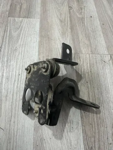 FORD CURİER ABS BAGLANTI AYAGI D2BC-2C325 – FORD CURİER ABS BAGLANTI AYAGI D2BC-2C325 – fotoğraf 3