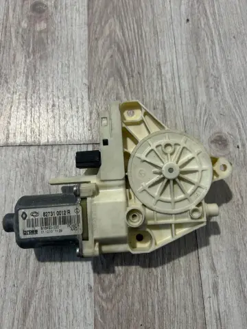 RENAULT FLUENCE SOL ARKA CAM MOTORU ÇIKMA 827310012R – RENAULT FLUENCE SOL ARKA CAM MOTORU ÇIKMA 827310012R – fotoğraf 3