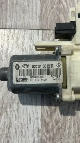 RENAULT FLUENCE SOL ARKA CAM MOTORU ÇIKMA 827310012R – RENAULT FLUENCE SOL ARKA CAM MOTORU ÇIKMA 827310012R – fotoğraf 4