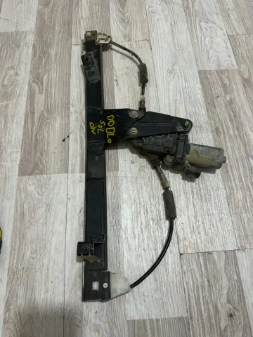 FİAT DOBLO SOL ÖN CAM KRİKOSU 46819653 – FİAT DOBLO SOL ÖN CAM KRİKOSU 46819653 – fotoğraf 2