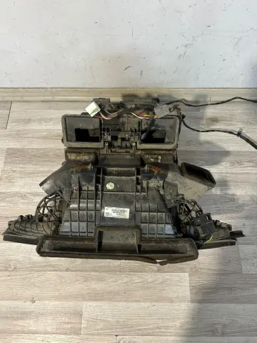 RENAULT FLUENCE KALORİFER KUTUSU ÇIKMA 272700044R – RENAULT FLUENCE KALORİFER KUTUSU ÇIKMA 272700044R – fotoğraf 2