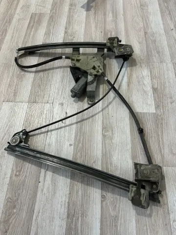SKODA OCTAVİA SOL ÖN CAM KRİKOSU 1U1837401 – SKODA OCTAVİA SOL ÖN CAM KRİKOSU 1U1837401 – fotoğraf 2