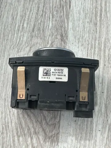 FORD COURİER FAR ANAHTARI F1ET13A024 – FORD COURİER FAR ANAHTARI F1ET13A024 – fotoğraf 3
