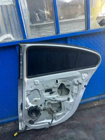RENAULT FLUENCE SAG  ARKA KAPI DOLU BOŞ ÇIKMA – RENAULT FLUENCE SAG  ARKA KAPI DOLU BOŞ ÇIKMA – fotoğraf 2