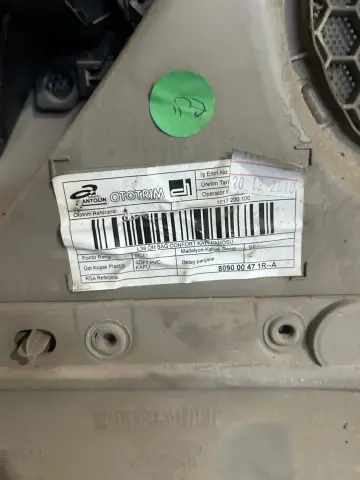 RENAULT FLUENCE SAG ÖN KAPI DÖŞEMESİ ÇIKMA 809000471R – RENAULT FLUENCE SAG ÖN KAPI DÖŞEMESİ ÇIKMA 809000471R – fotoğraf 2