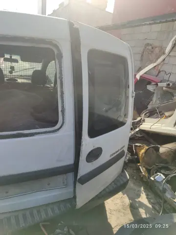 OPEL COMBO BAGAJ KAPAGI ORJİNAL – OPEL COMBO BAGAJ KAPAGI ORJİNAL – fotoğraf 1