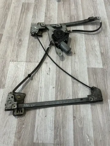 SKODA OCTAVİA SOL ÖN CAM KRİKOSU 1U1837401 – SKODA OCTAVİA SOL ÖN CAM KRİKOSU 1U1837401 – fotoğraf 1