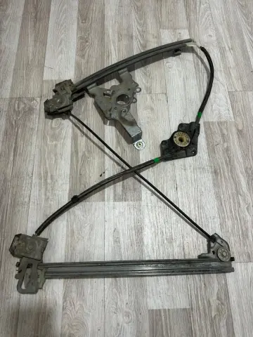 SKODA OCTAVİA SOL ÖN CAM KRİKOSU 1U1837402 – SKODA OCTAVİA SOL ÖN CAM KRİKOSU 1U1837402 – fotoğraf 4