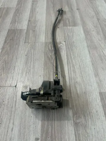 FİAT DOBLO SAG ÖN KAPI KİLİDİ ÇIKMA – FİAT DOBLO SAG ÖN KAPI KİLİDİ ÇIKMA – fotoğraf 3