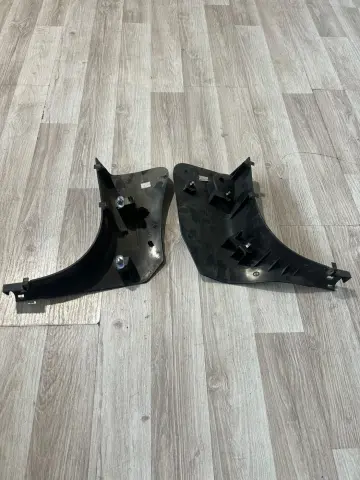 RENAULT FLUENCE KAPI EŞİK BAKALETİ ÇIKMA 768360015R – RENAULT FLUENCE KAPI EŞİK BAKALETİ ÇIKMA 768360015R – fotoğraf 1