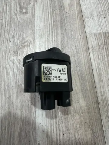 SEAT LEON FAR AYAR DÜGMESİ 5G0941431 – SEAT LEON FAR AYAR DÜGMESİ 5G0941431 – fotoğraf 2