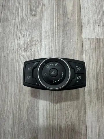 FORD COURİER FAR ANAHTARI F1ET13A024 – FORD COURİER FAR ANAHTARI F1ET13A024 – fotoğraf 1