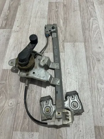 SKODA OCTAVİA SAG ARKA CAM KRİKOSU 1U4839402E – SKODA OCTAVİA SAG ARKA CAM KRİKOSU 1U4839402E – fotoğraf 2